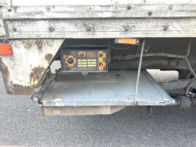 Renders S/00078 met laadklep - Полуприколка сандучар: слика 4 Renders S/00078 met laadklep - Полуприколка сандучар: слика 4