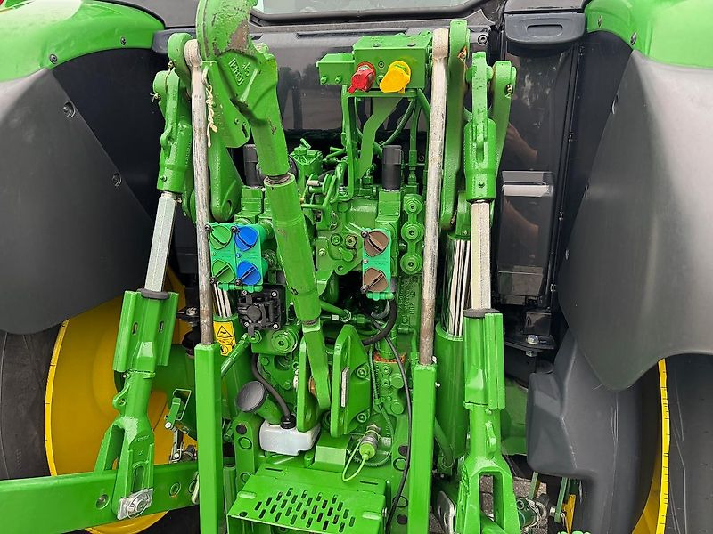 John Deere 6100M AQ40 2023 310 UUR TLS DEMO!!! - Трактор: слика 4 John Deere 6100M AQ40 2023 310 UUR TLS DEMO!!! - Трактор: слика 4