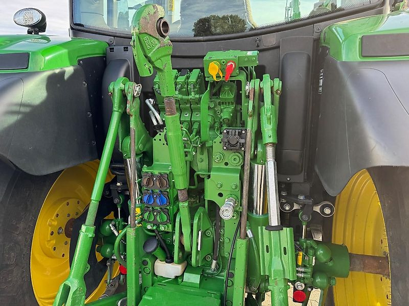 John Deere 6R130 AP 50KM + VOORLADER 2023 895 UUR STEEKASSEN!!! - Трактор: слика 4 John Deere 6R130 AP 50KM + VOORLADER 2023 895 UUR STEEKASSEN!!! - Трактор: слика 4