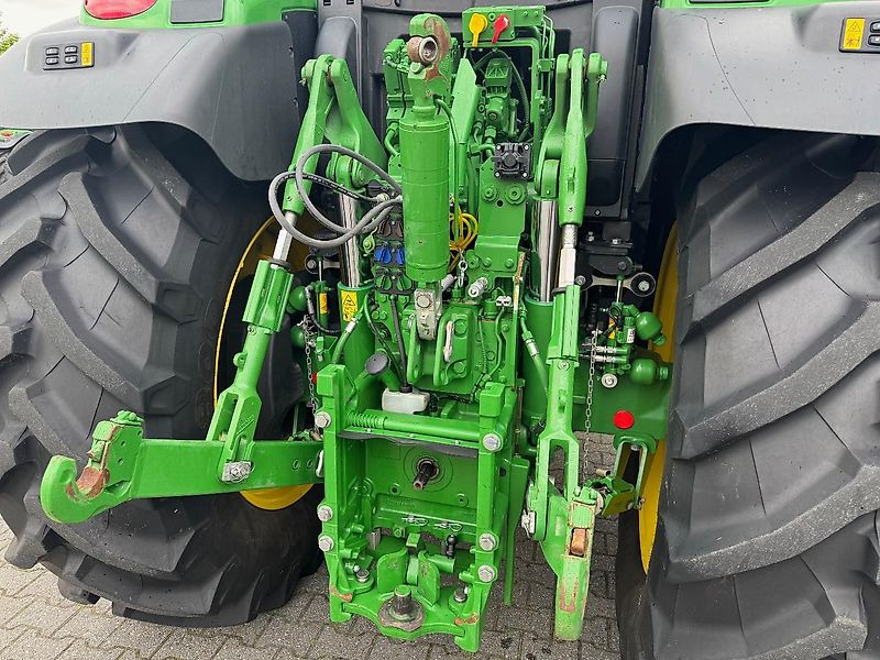 John Deere 6R175 AP 50KM COMMAND-PRO G5-PLUS 2024 790 UUR!!! - Трактор: слика 4 John Deere 6R175 AP 50KM COMMAND-PRO G5-PLUS 2024 790 UUR!!! - Трактор: слика 4