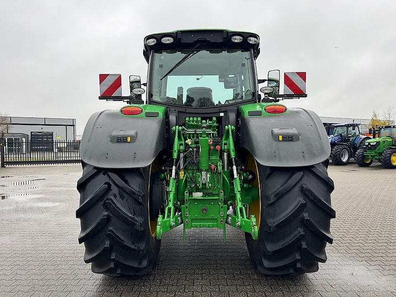 John Deere 6R195 AP 50KM COMMAND-PRO G5-PLUS 2024 570 UUR!!! - Трактор: слика 3 John Deere 6R195 AP 50KM COMMAND-PRO G5-PLUS 2024 570 UUR!!! - Трактор: слика 3