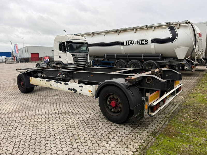 Krone AZ BDF clean chassis airsuspension BPW axle - Транспортер на контејнер/ Приколка со променливо тело: слика 4 Krone AZ BDF clean chassis airsuspension BPW axle - Транспортер на контејнер/ Приколка со променливо тело: слика 4
