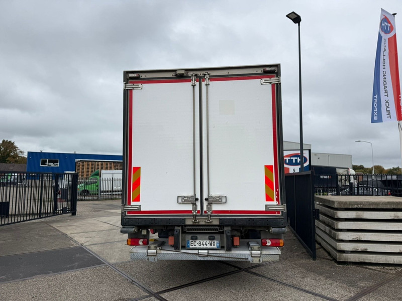 Renault D210.14 Frigobox Multitemp + Taillift THERMO KING T800R - Камион ладилник: слика 4 Renault D210.14 Frigobox Multitemp + Taillift THERMO KING T800R - Камион ладилник: слика 4