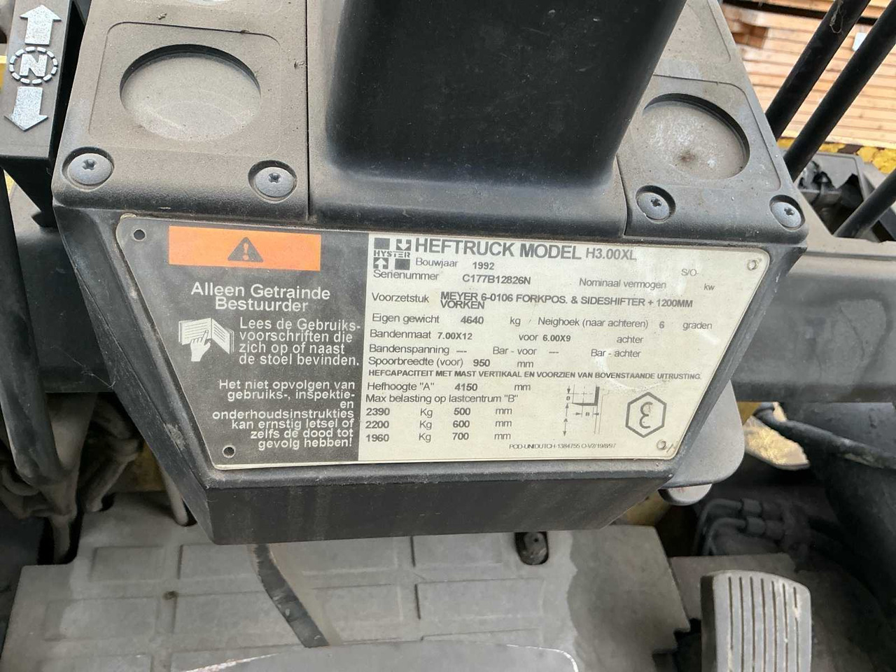 Вилушкар 1992 HYSTER H3.00XL FORKLIFT: слика 17 Вилушкар 1992 HYSTER H3.00XL FORKLIFT: слика 17