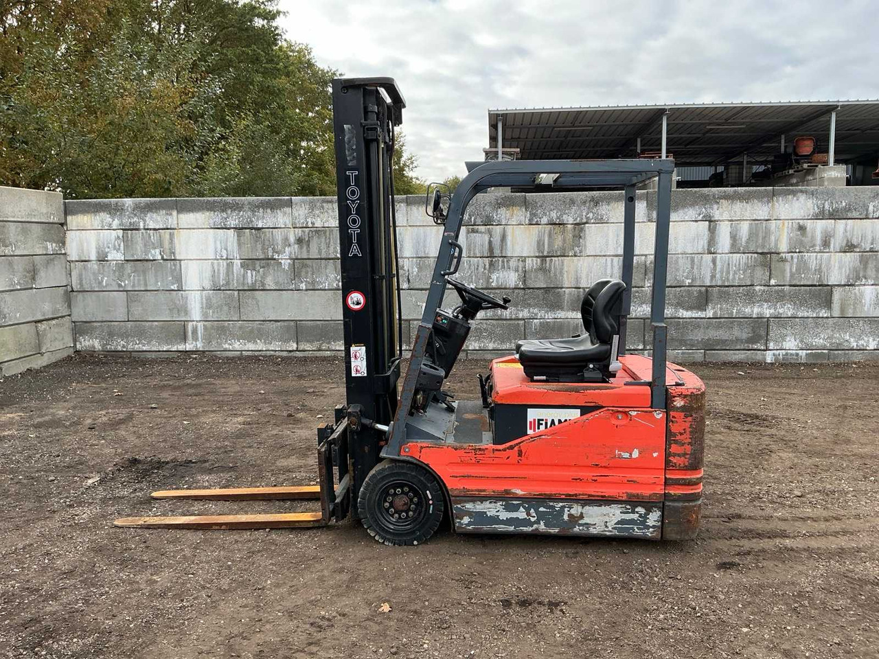 1993 TOYOTA 5FBE15 FORKLIFT - Вилушкар: слика 2 1993 TOYOTA 5FBE15 FORKLIFT - Вилушкар: слика 2