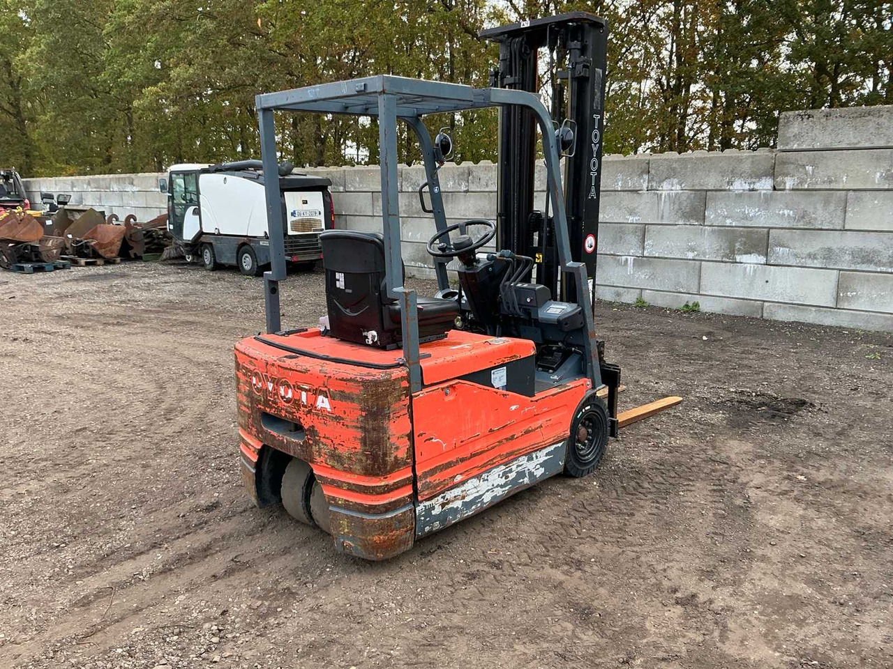 1993 TOYOTA 5FBE15 FORKLIFT - Вилушкар: слика 5 1993 TOYOTA 5FBE15 FORKLIFT - Вилушкар: слика 5