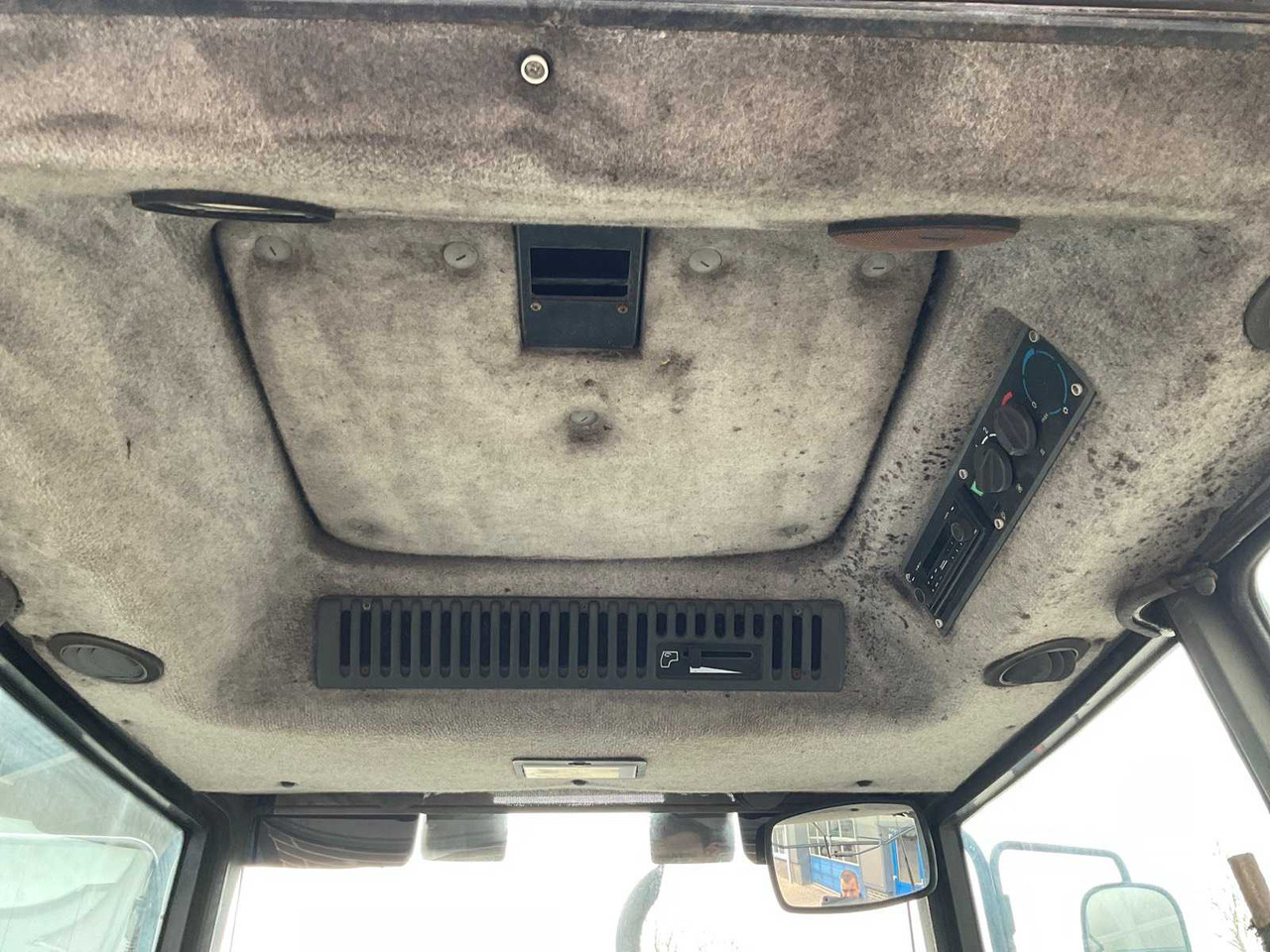 Трактор 1996 VALMET 6400 HI-TROL ALL-WHEEL DRIVE FARM TRACTOR: слика 16 Трактор 1996 VALMET 6400 HI-TROL ALL-WHEEL DRIVE FARM TRACTOR: слика 16