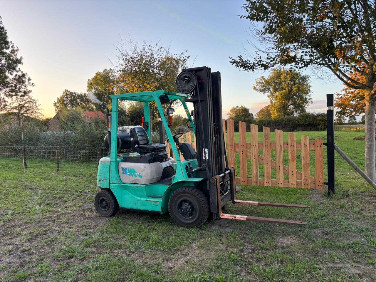 1997 MITSUBISHI FG20 - FORKLIFT - Вилушкар: слика 2 1997 MITSUBISHI FG20 - FORKLIFT - Вилушкар: слика 2