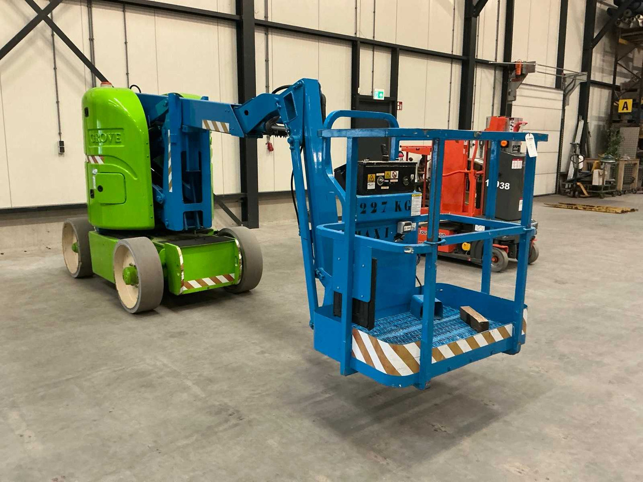 1999 GROVE AMZ 30 NEU AERIAL PLATFORM - Дигачка платформа: слика 5 1999 GROVE AMZ 30 NEU AERIAL PLATFORM - Дигачка платформа: слика 5