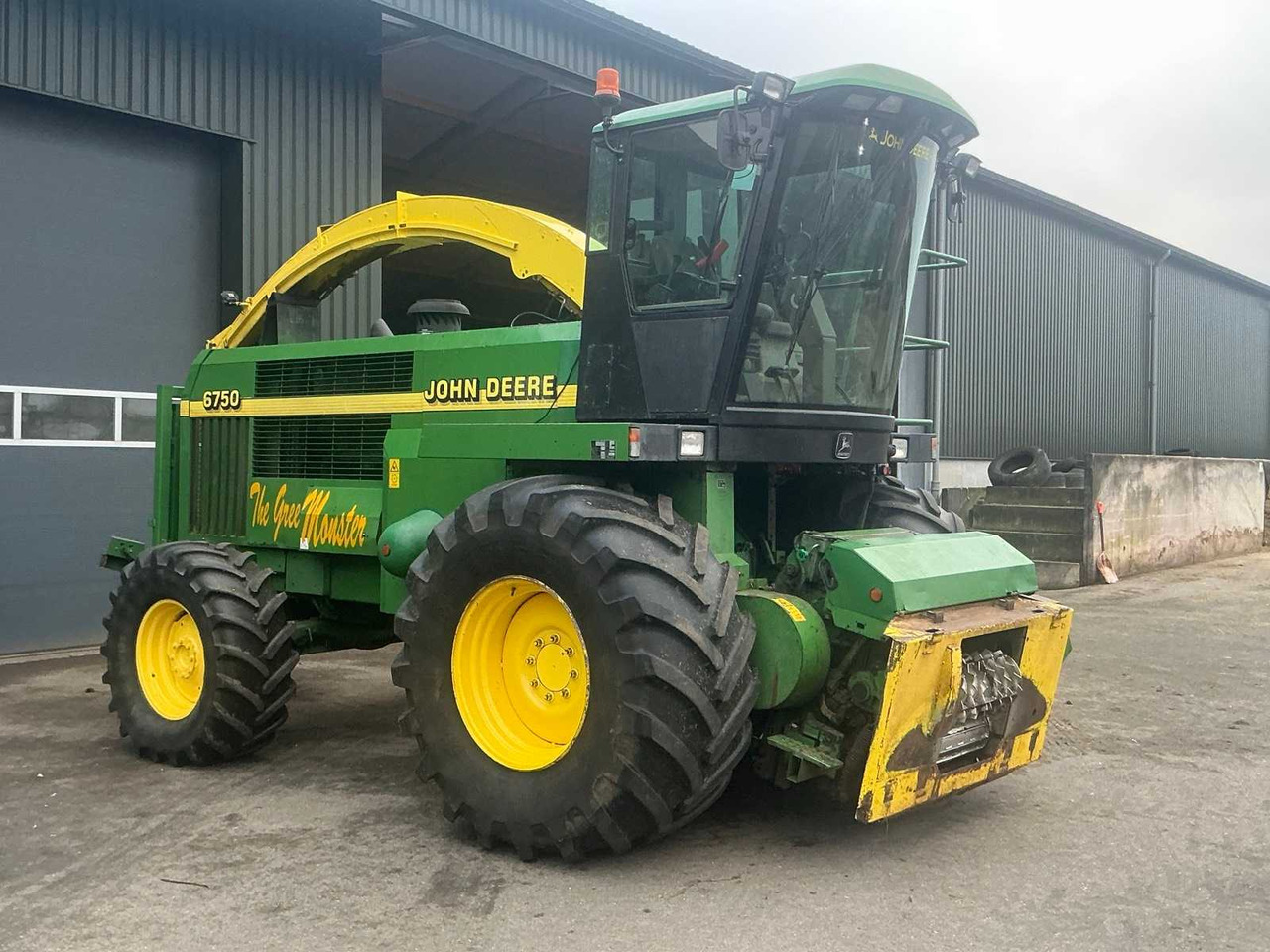 1999 JOHN DEERE 6750 FORAGE HARVESTER - Комбајн за сточна храна: слика 2 1999 JOHN DEERE 6750 FORAGE HARVESTER - Комбајн за сточна храна: слика 2
