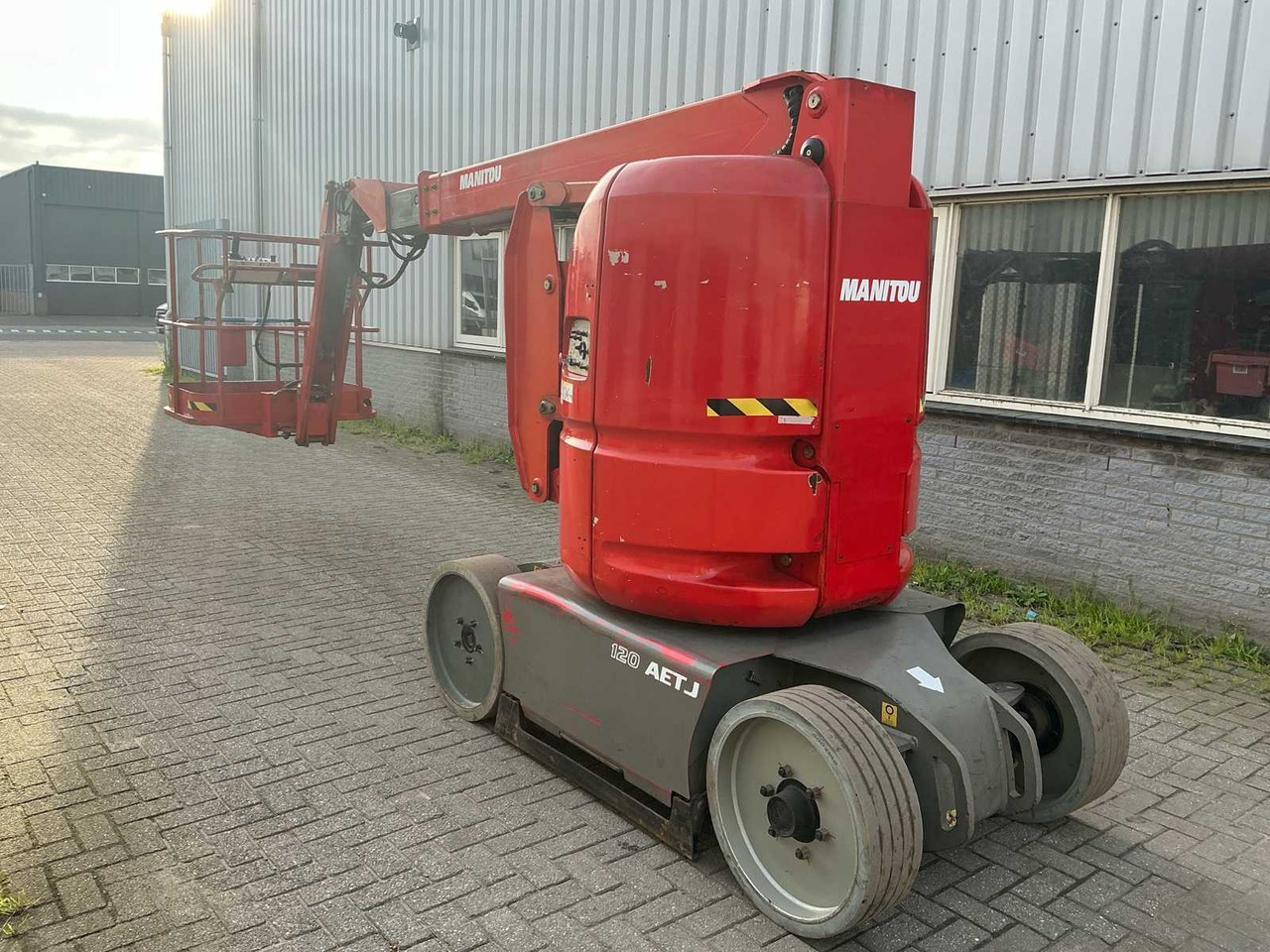 2005 MANITOU 120 AETJ AERIAL PLATFORM - Дигачка платформа: слика 2 2005 MANITOU 120 AETJ AERIAL PLATFORM - Дигачка платформа: слика 2