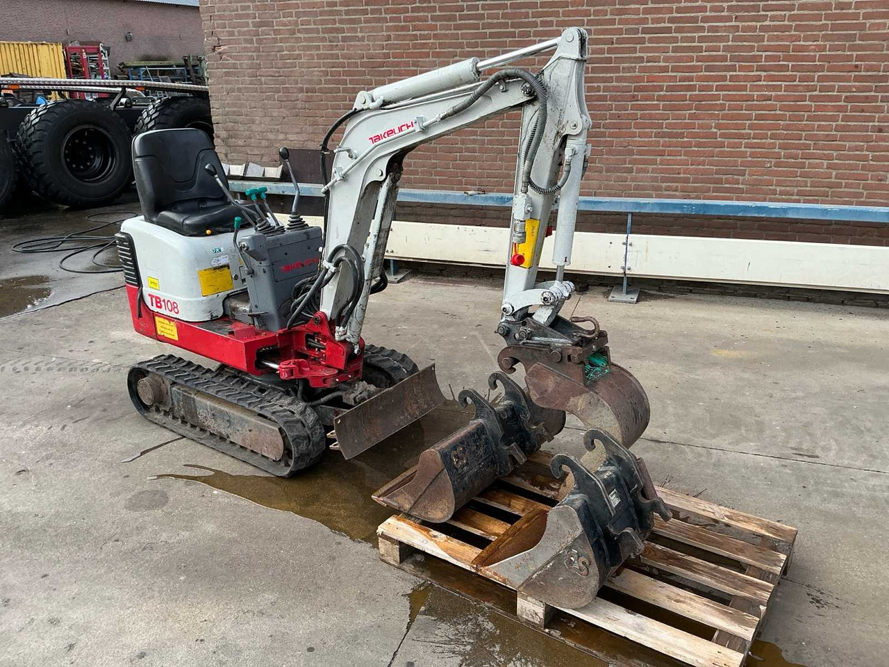 2005 TAKEUCHI TB108 MINI EXCAVATOR - Мини багер: слика 3 2005 TAKEUCHI TB108 MINI EXCAVATOR - Мини багер: слика 3