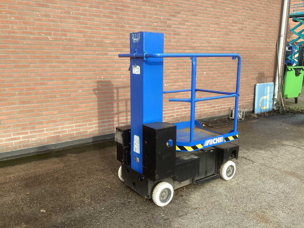 2006 AICHI SV 04 B AERIAL PLATFORM - Дигачка платформа: слика 4 2006 AICHI SV 04 B AERIAL PLATFORM - Дигачка платформа: слика 4