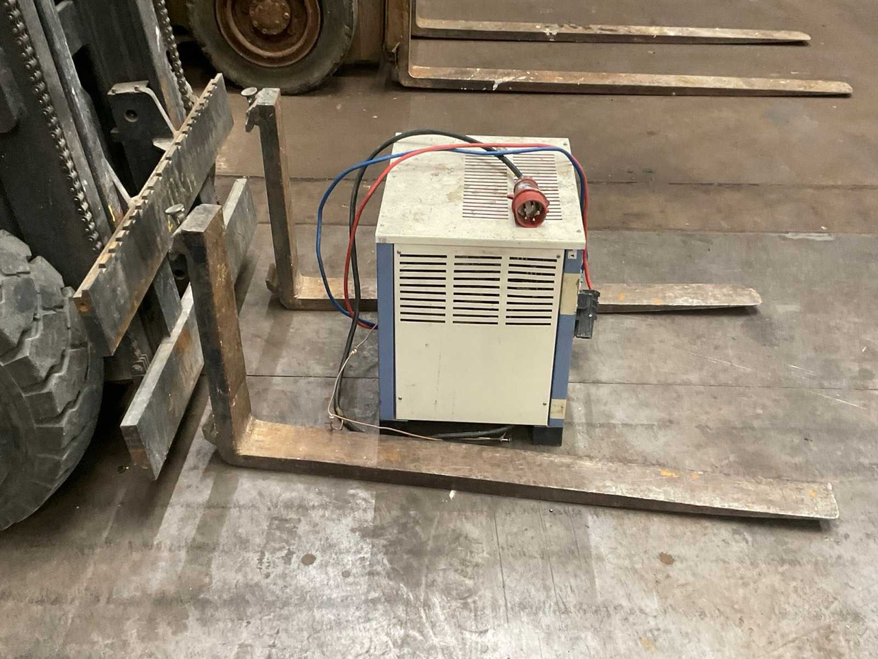 2006 BALKANCAR EV30-4020S FORKLIFT - Вилушкар: слика 5 2006 BALKANCAR EV30-4020S FORKLIFT - Вилушкар: слика 5