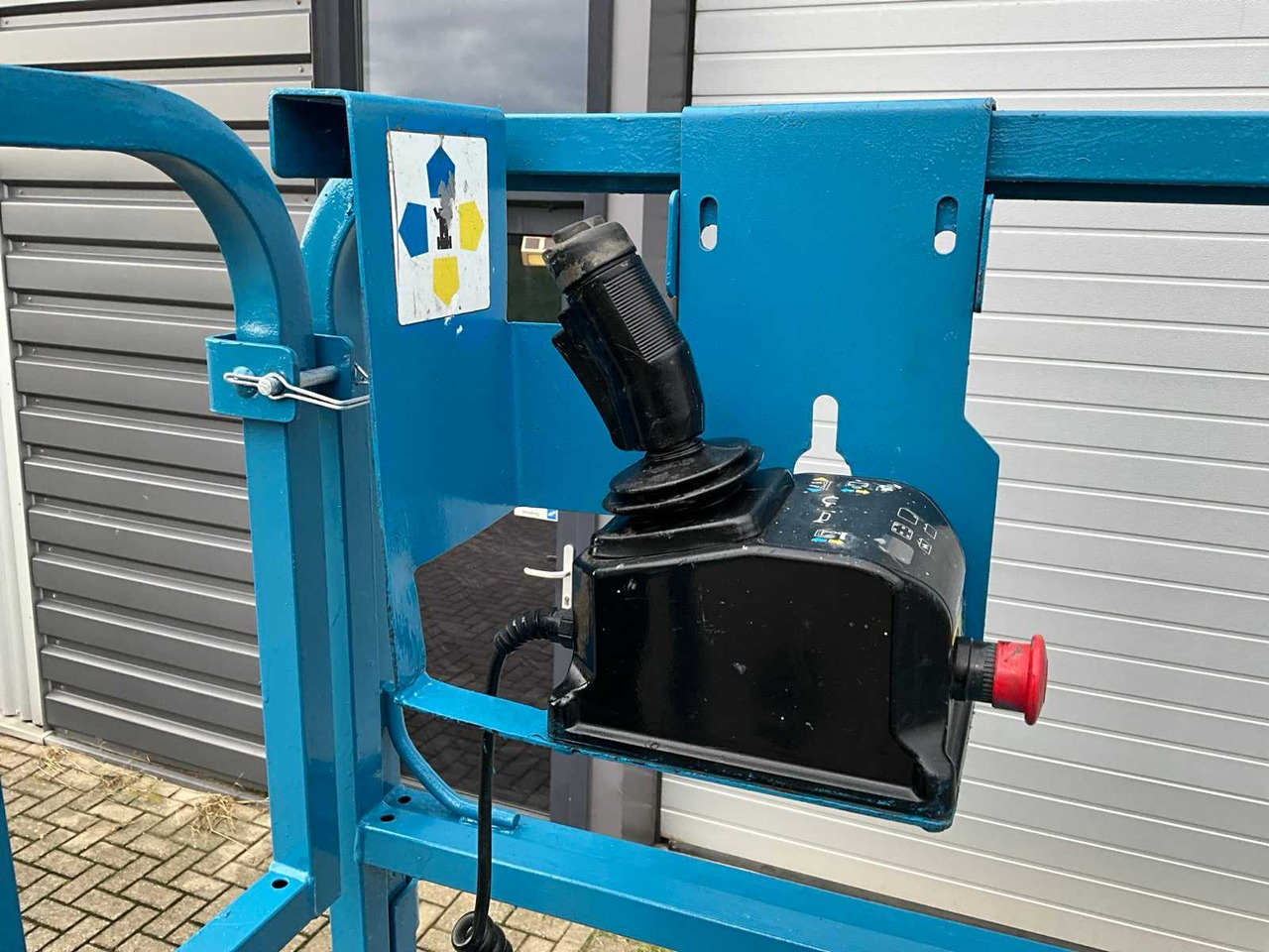 Дигачка платформа 2006 GENIE GS-3246 AERIAL PLATFORM: слика 8