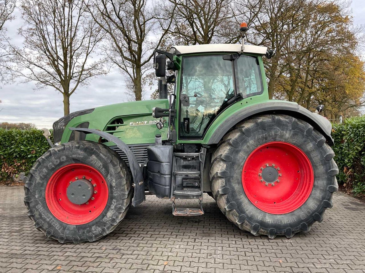 2008 FENDT 922 VARIO ALL-WHEEL DRIVE FARM TRACTOR - Трактор: слика 2 2008 FENDT 922 VARIO ALL-WHEEL DRIVE FARM TRACTOR - Трактор: слика 2