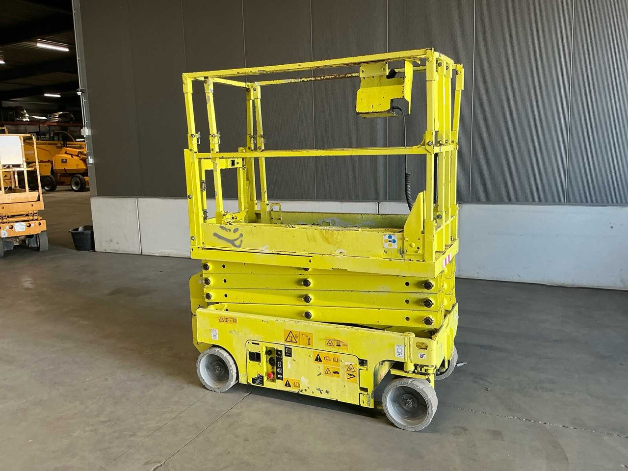2008 GENIE GS1932 AERIAL PLATFORM - Дигачка платформа: слика 1 2008 GENIE GS1932 AERIAL PLATFORM - Дигачка платформа: слика 1
