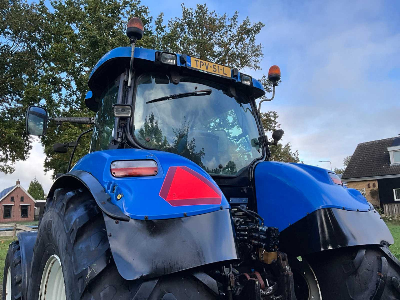 Трактор 2008 NEW HOLLAND T6070 FOUR WHEEL DRIVE FARM TRACTOR: слика 14 Трактор 2008 NEW HOLLAND T6070 FOUR WHEEL DRIVE FARM TRACTOR: слика 14