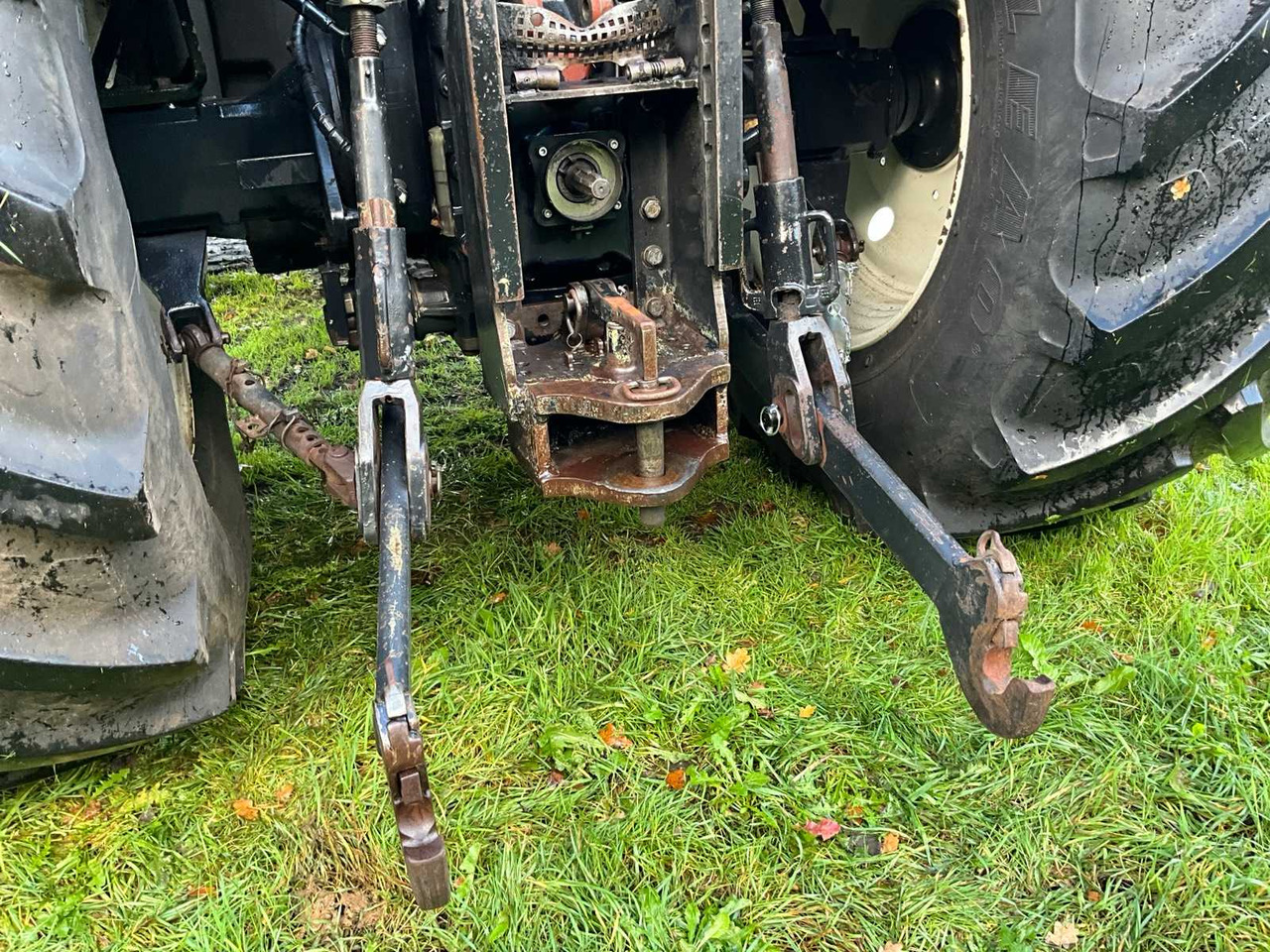 Трактор 2008 NEW HOLLAND T6070 FOUR WHEEL DRIVE FARM TRACTOR: слика 16 Трактор 2008 NEW HOLLAND T6070 FOUR WHEEL DRIVE FARM TRACTOR: слика 16