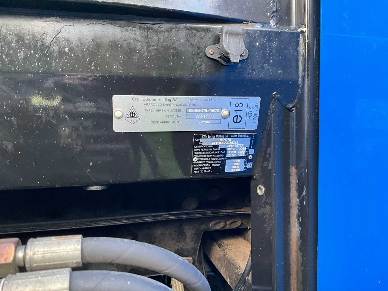 Трактор 2008 NEW HOLLAND T6070 FOUR WHEEL DRIVE FARM TRACTOR: слика 19 Трактор 2008 NEW HOLLAND T6070 FOUR WHEEL DRIVE FARM TRACTOR: слика 19