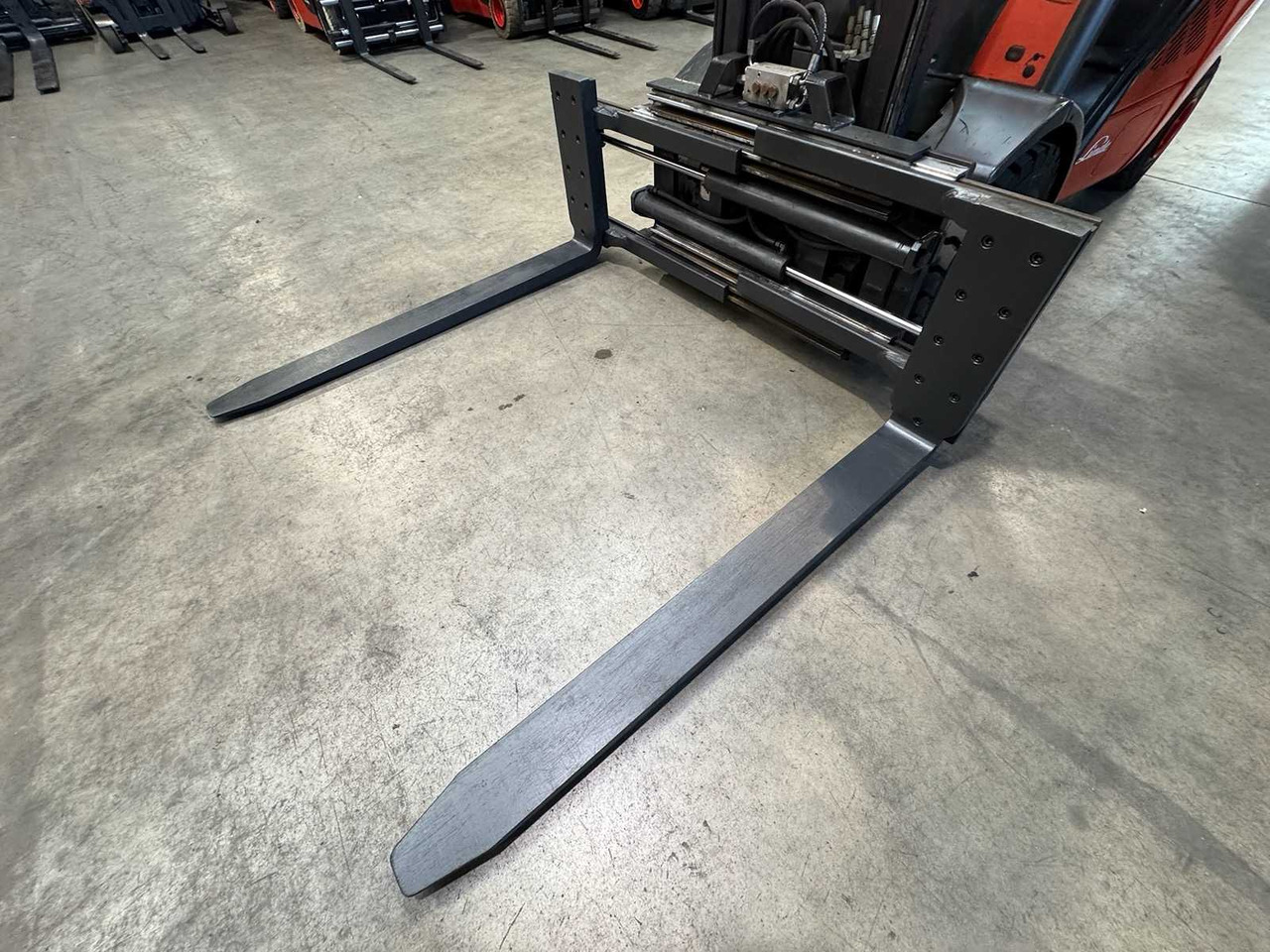 2008 SERVICE + UVV 01/2026 LINDE H35T 3.500KG 3.+4. VALVE WIDER 148CM FORK ADJUSTER GAS FORKLIFT FORKLIFT 10.543 HOURS - Вилушкар: слика 3 2008 SERVICE + UVV 01/2026 LINDE H35T 3.500KG 3.+4. VALVE WIDER 148CM FORK ADJUSTER GAS FORKLIFT FORKLIFT 10.543 HOURS - Вилушкар: слика 3