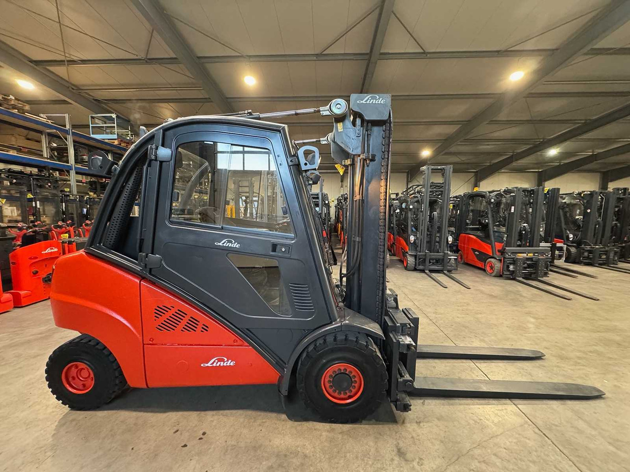 2008 SERVICE + UVV 01/2026 LINDE H35T 3.500KG 3.+4. VALVE WIDER 148CM FORK ADJUSTER GAS FORKLIFT FORKLIFT 10.543 HOURS - Вилушкар: слика 5 2008 SERVICE + UVV 01/2026 LINDE H35T 3.500KG 3.+4. VALVE WIDER 148CM FORK ADJUSTER GAS FORKLIFT FORKLIFT 10.543 HOURS - Вилушкар: слика 5