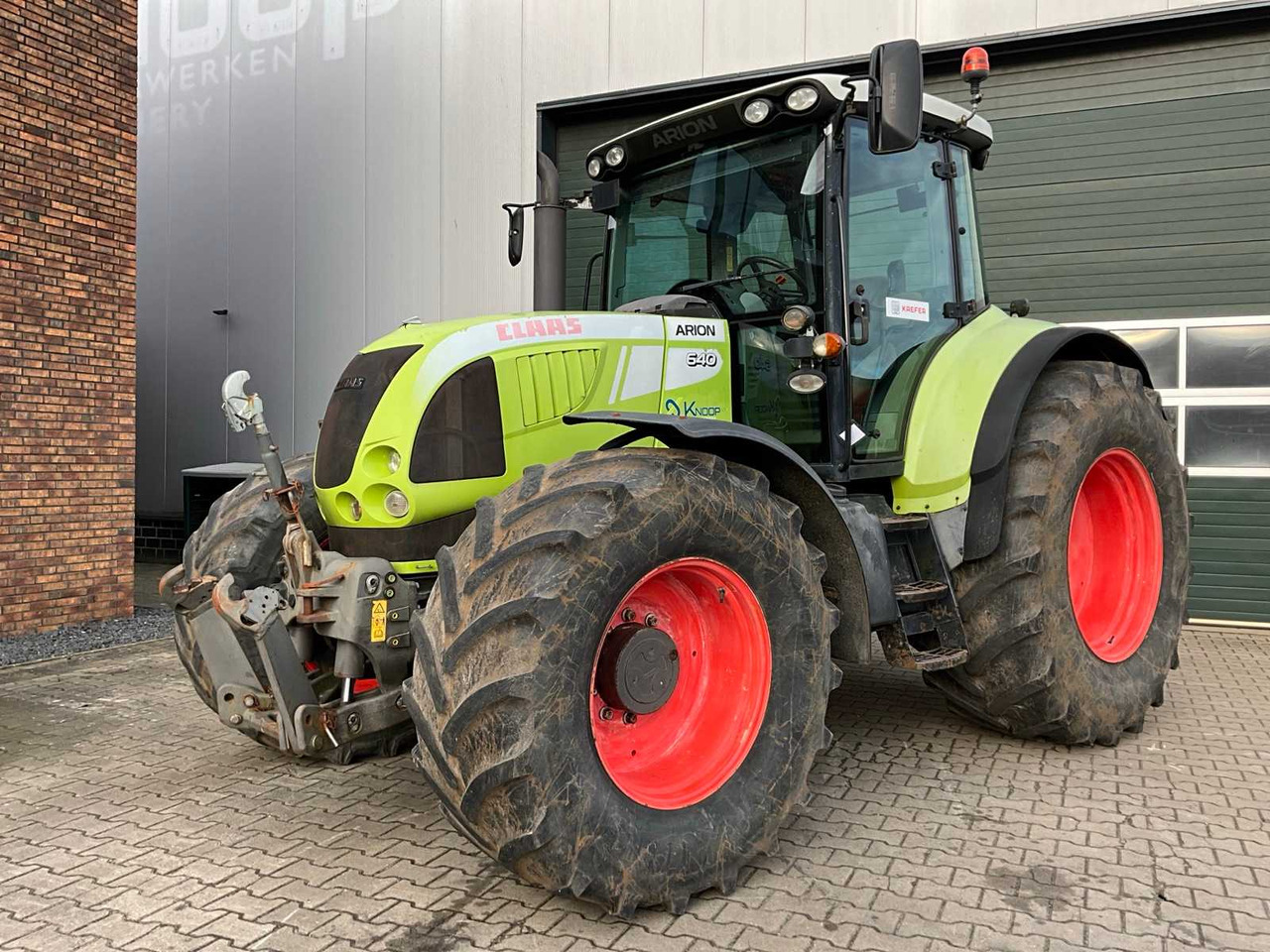 2009 CLAAS ARION 640 A19 FOUR-WHEEL DRIVE FARM TRACTOR - Трактор: слика 1 2009 CLAAS ARION 640 A19 FOUR-WHEEL DRIVE FARM TRACTOR - Трактор: слика 1