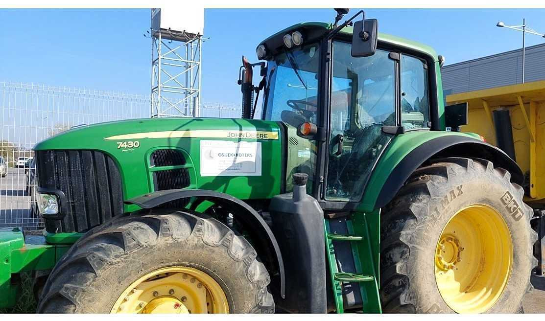 2009 -JOHN DEERE - 7430 MW2 CD44 - 4-WHEEL DRIVE TRACTOR - Трактор: слика 4 2009 -JOHN DEERE - 7430 MW2 CD44 - 4-WHEEL DRIVE TRACTOR - Трактор: слика 4