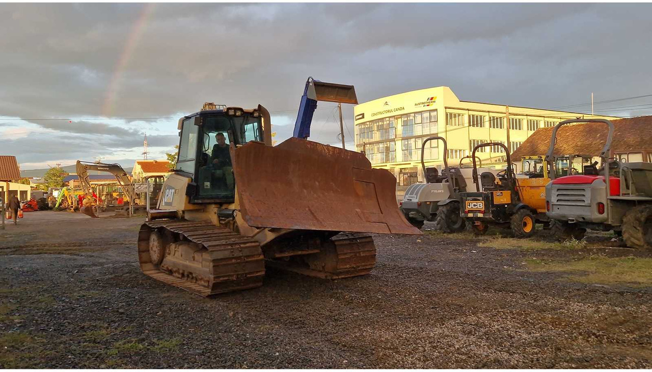 2012 CATERPILLAR D6K 2 LGP BULLDOZER - Булдожер: слика 2 2012 CATERPILLAR D6K 2 LGP BULLDOZER - Булдожер: слика 2