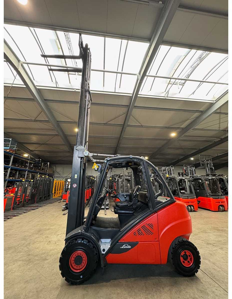 2013 SERVICE + UVV 09/2026 LINDE H30D 3.000KG TRIPLEX 550CM DIESEL FORKLIFT - Вилушкар: слика 3 2013 SERVICE + UVV 09/2026 LINDE H30D 3.000KG TRIPLEX 550CM DIESEL FORKLIFT - Вилушкар: слика 3
