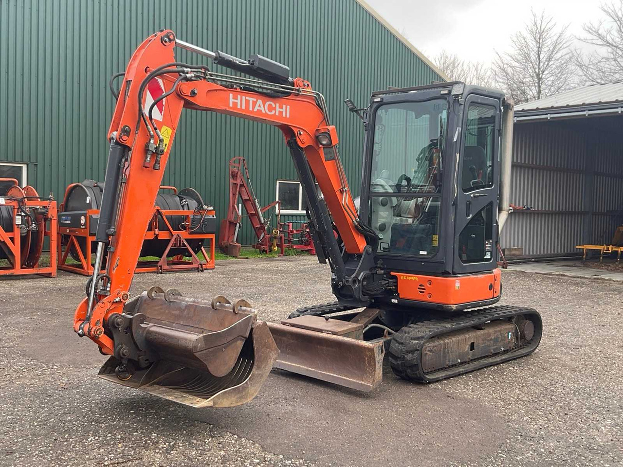 2014 HITACHI ZX 33U-5 MINI EXCAVATOR - Мини багер: слика 1 2014 HITACHI ZX 33U-5 MINI EXCAVATOR - Мини багер: слика 1