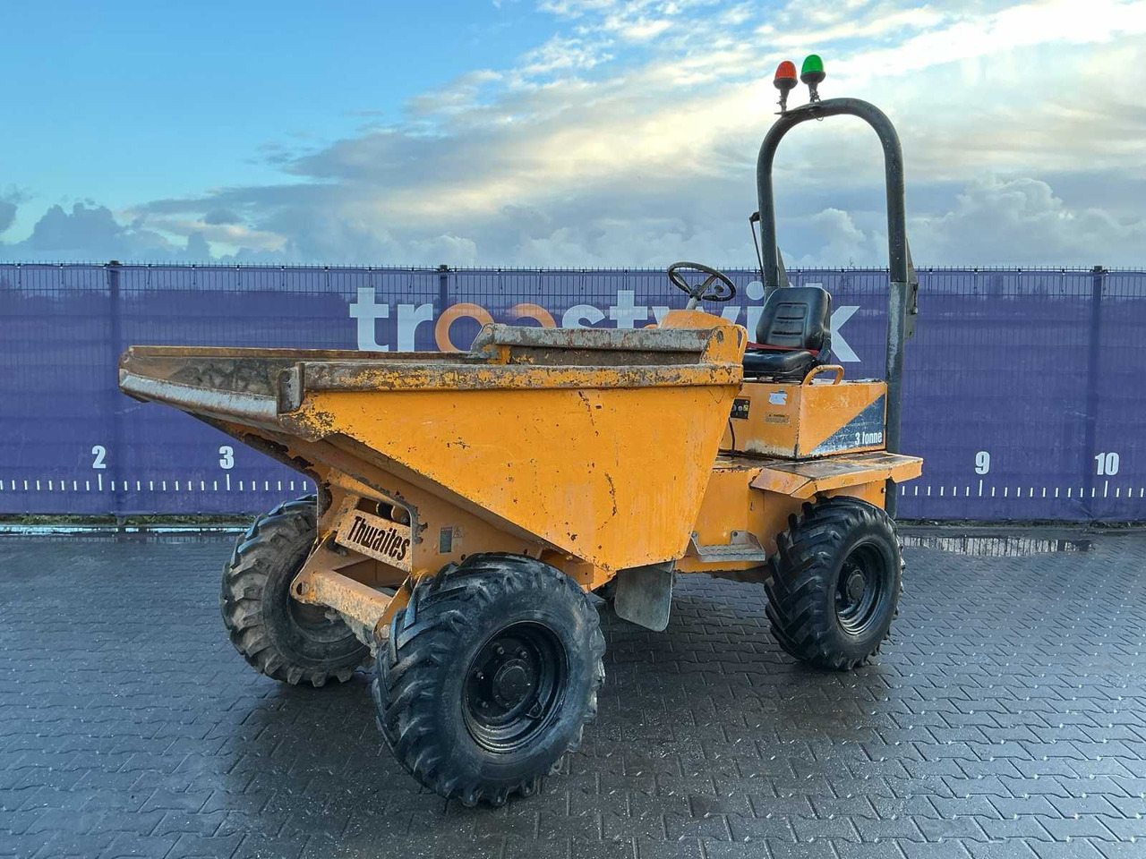 2014 THWAITES 3 TONNE DUMPER - Мини истоварувач: слика 1 2014 THWAITES 3 TONNE DUMPER - Мини истоварувач: слика 1