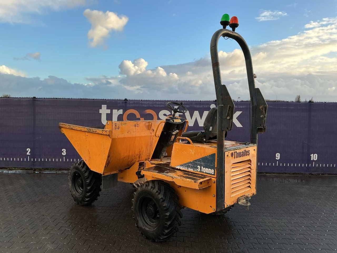 2014 THWAITES 3 TONNE DUMPER - Мини истоварувач: слика 3 2014 THWAITES 3 TONNE DUMPER - Мини истоварувач: слика 3
