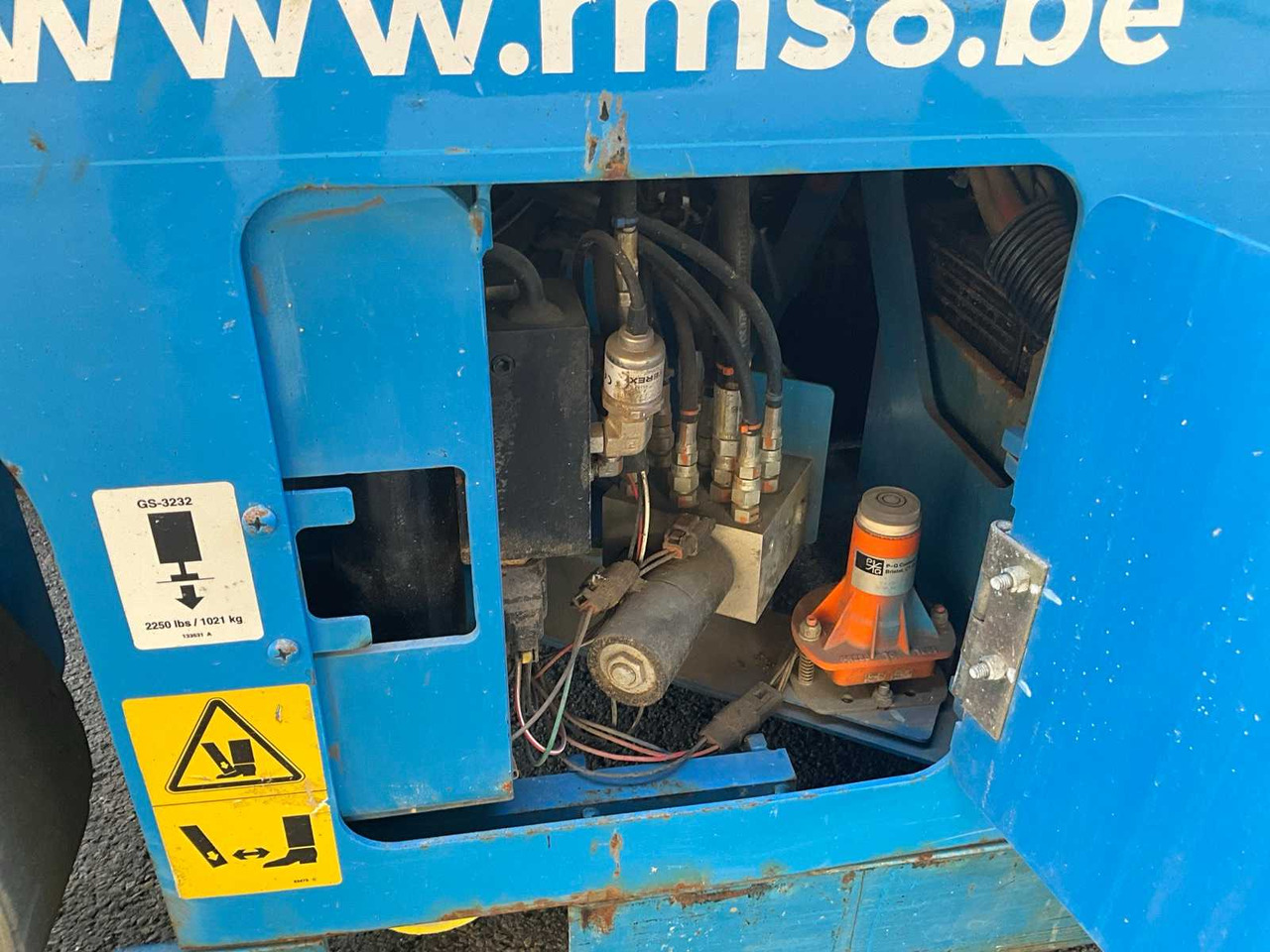 Дигачка платформа 2015 GENIE GS-3232 AERIAL WORK PLATFORM: слика 14 Дигачка платформа 2015 GENIE GS-3232 AERIAL WORK PLATFORM: слика 14