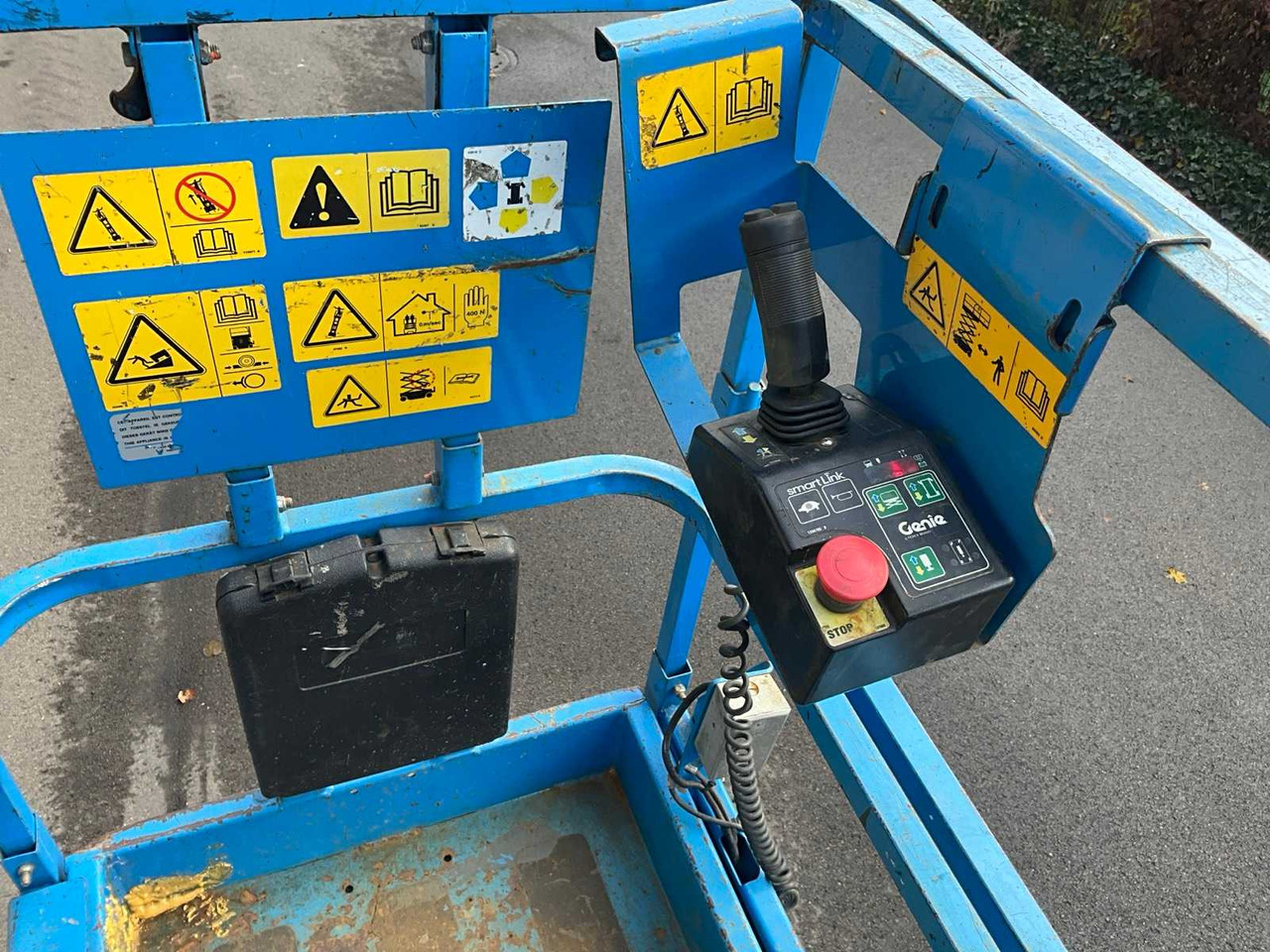 Дигачка платформа 2015 GENIE GS-3232 AERIAL WORK PLATFORM: слика 11 Дигачка платформа 2015 GENIE GS-3232 AERIAL WORK PLATFORM: слика 11