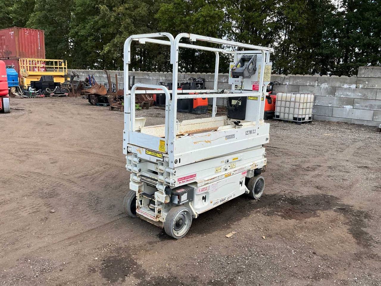 2015 JLG 1930ES SCISSOR LIFT - Дигачка платформа: слика 5 2015 JLG 1930ES SCISSOR LIFT - Дигачка платформа: слика 5