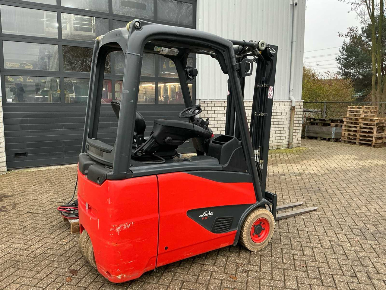 Вилушкар 2015 LINDE E16H-02 EVO FORKLIFT: слика 17 Вилушкар 2015 LINDE E16H-02 EVO FORKLIFT: слика 17