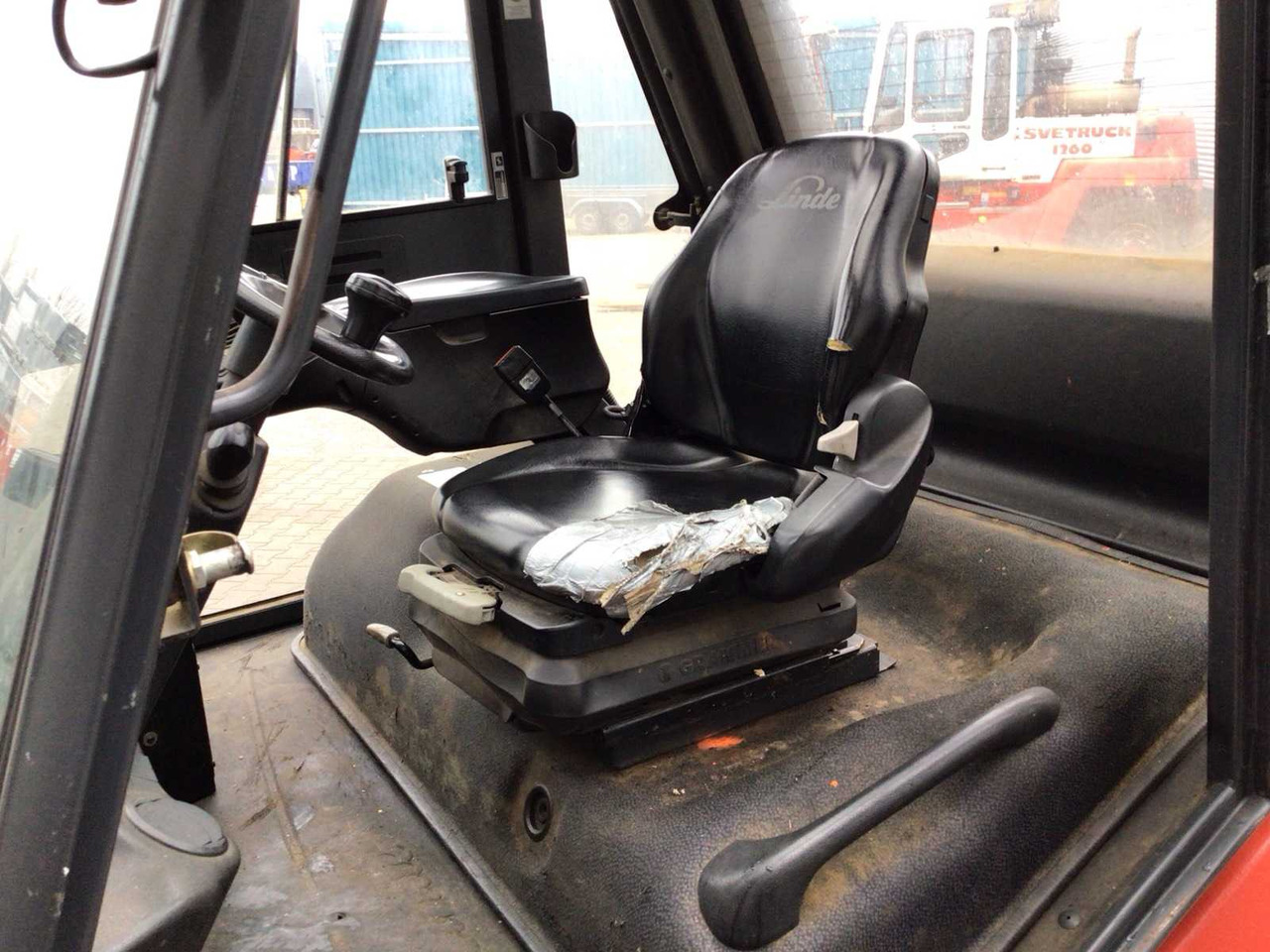 Вилушкар 2015 LINDE H60D FORKLIFT: слика 14