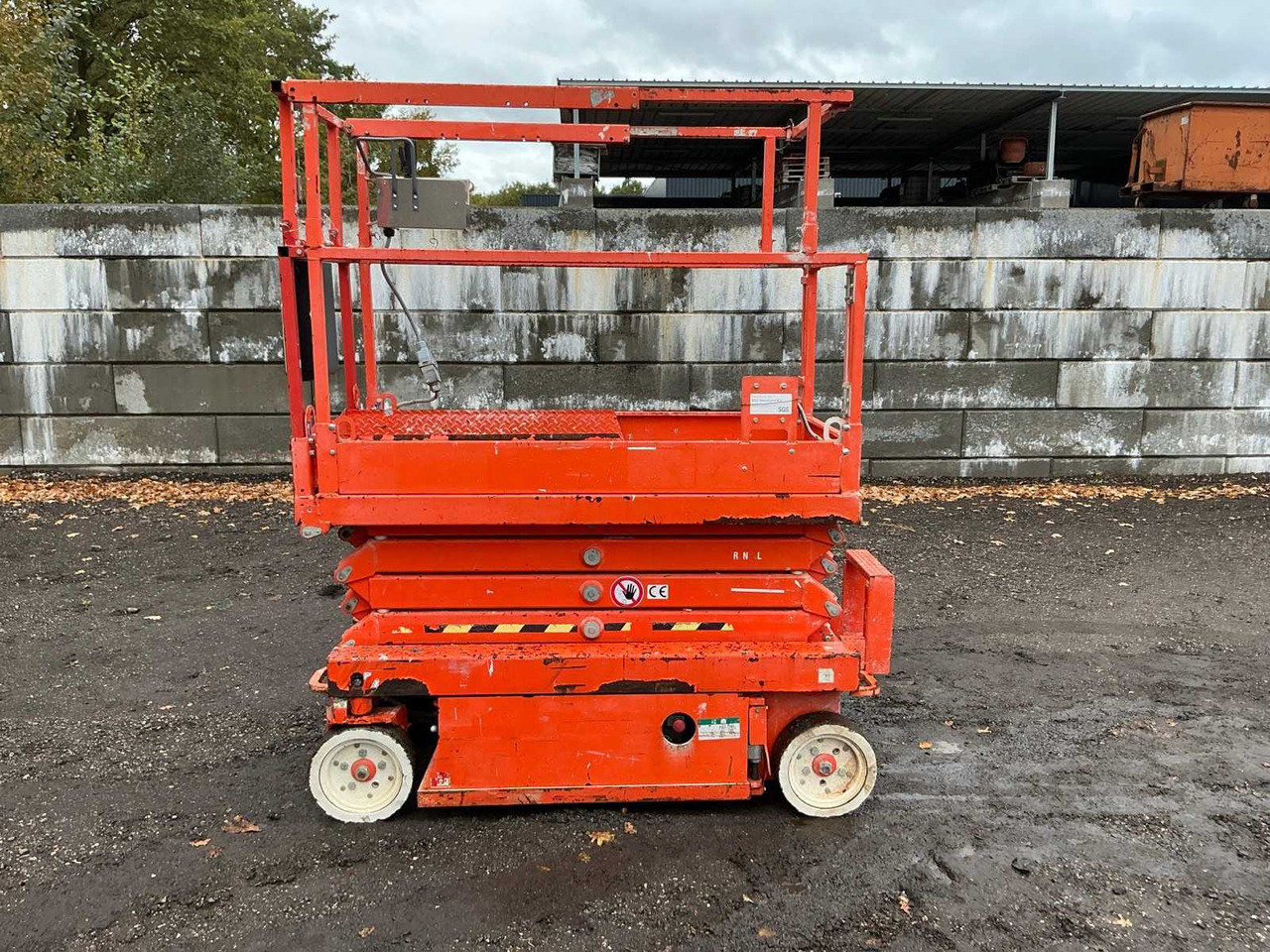 2015 SKYJACK SJ 111 3219 AERIAL PLATFORM - Дигачка платформа: слика 2 2015 SKYJACK SJ 111 3219 AERIAL PLATFORM - Дигачка платформа: слика 2