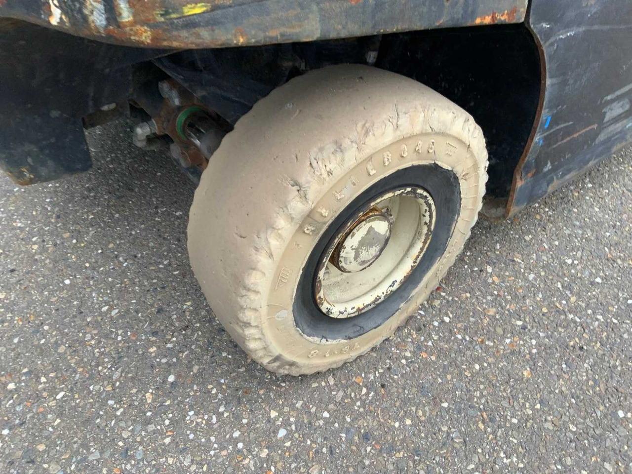 Вилушкар 2015 YALE ERP35VL FORKLIFT: слика 10 Вилушкар 2015 YALE ERP35VL FORKLIFT: слика 10