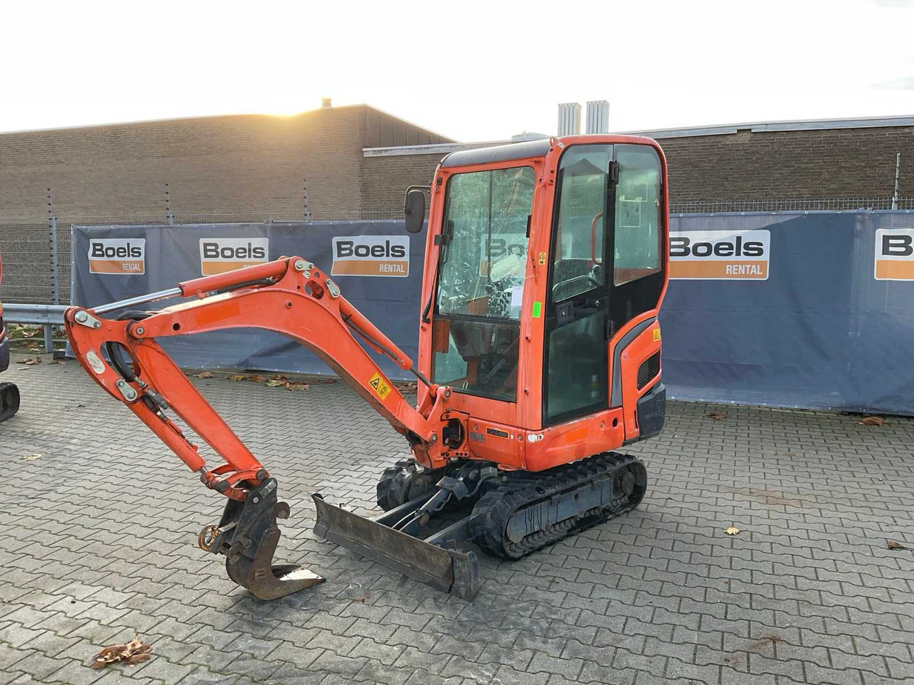 2016 KUBOTA KX016-4G MINI EXCAVATOR - Мини багер: слика 1 2016 KUBOTA KX016-4G MINI EXCAVATOR - Мини багер: слика 1