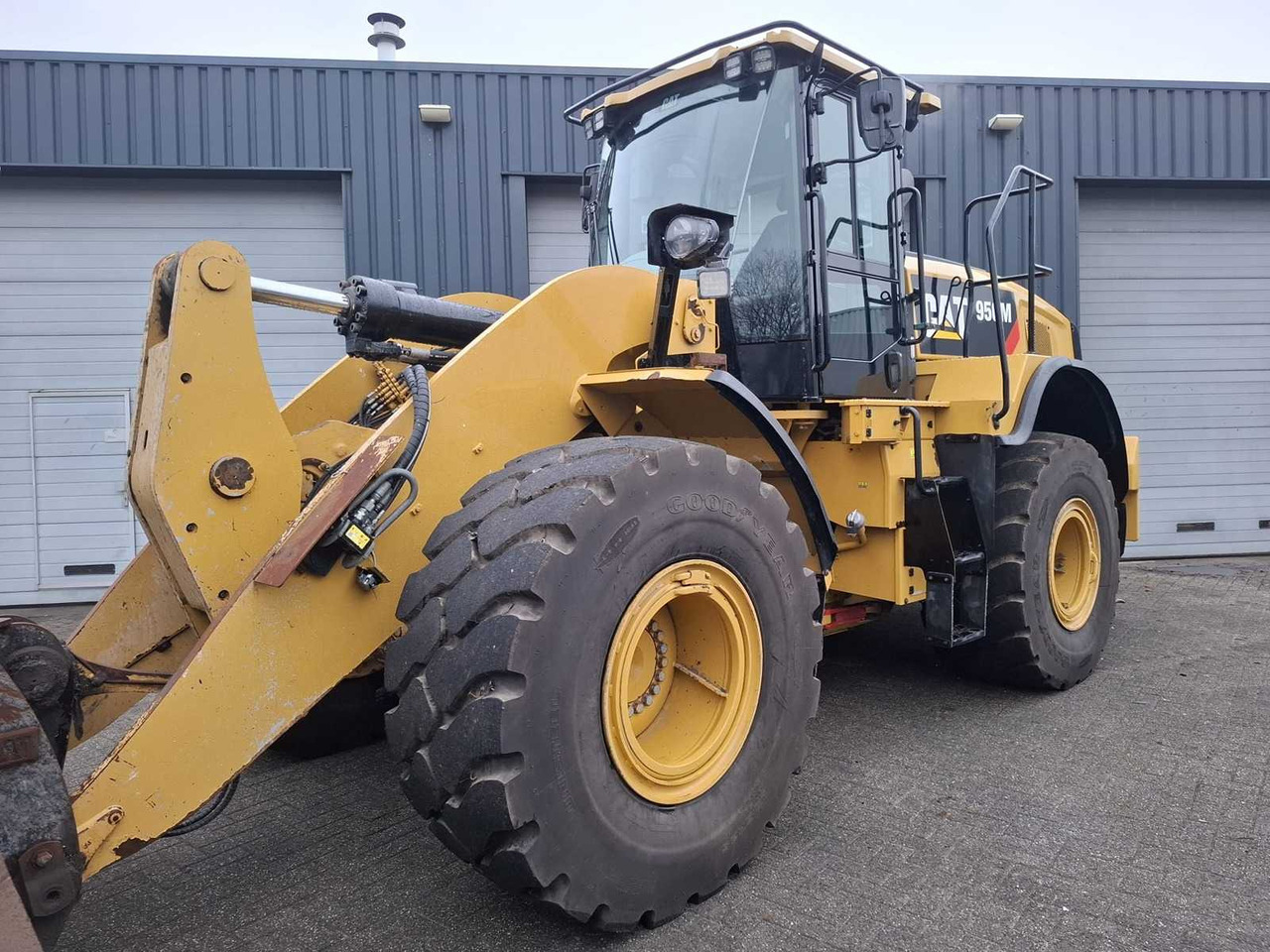 2019 CATERPILLAR 950M SHOVEL - Натоварувач на тркала: слика 2 2019 CATERPILLAR 950M SHOVEL - Натоварувач на тркала: слика 2
