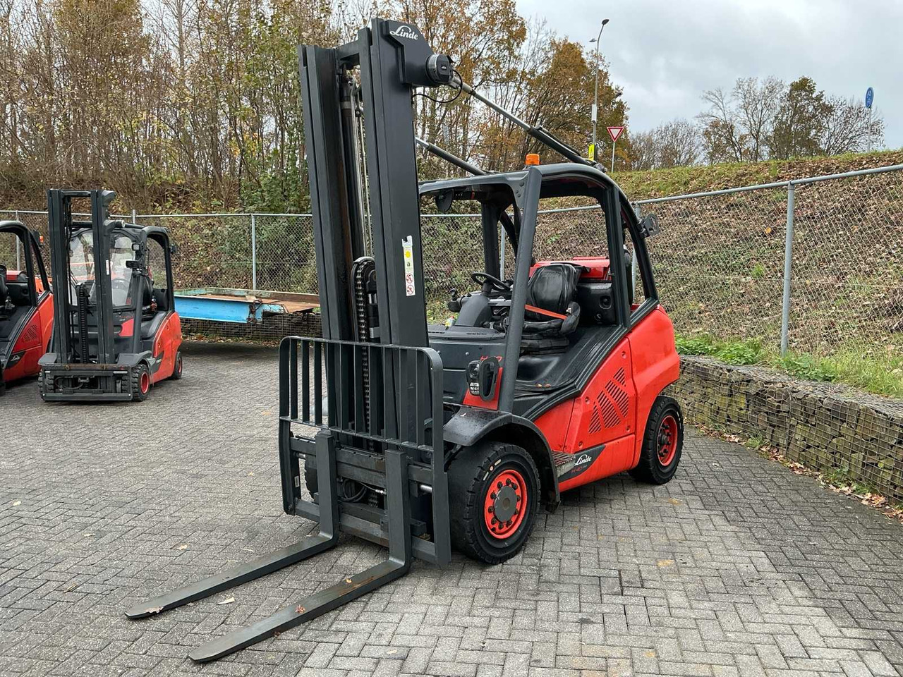 2019 LINDE H40T-02 FORKLIFT - Вилушкар: слика 1 2019 LINDE H40T-02 FORKLIFT - Вилушкар: слика 1