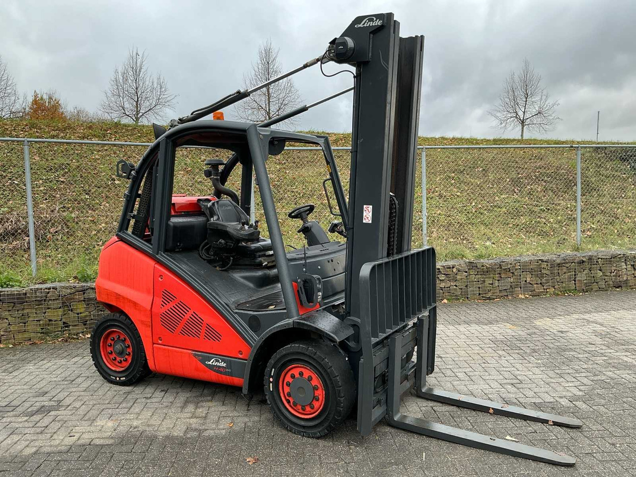 2019 LINDE H40T-02 FORKLIFT - Вилушкар: слика 4 2019 LINDE H40T-02 FORKLIFT - Вилушкар: слика 4