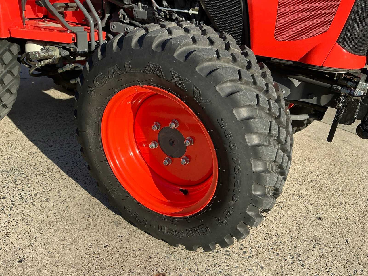 Трактор 2020 KUBOTA L1361 FOUR WHEEL DRIVE FARM TRACTOR: слика 15