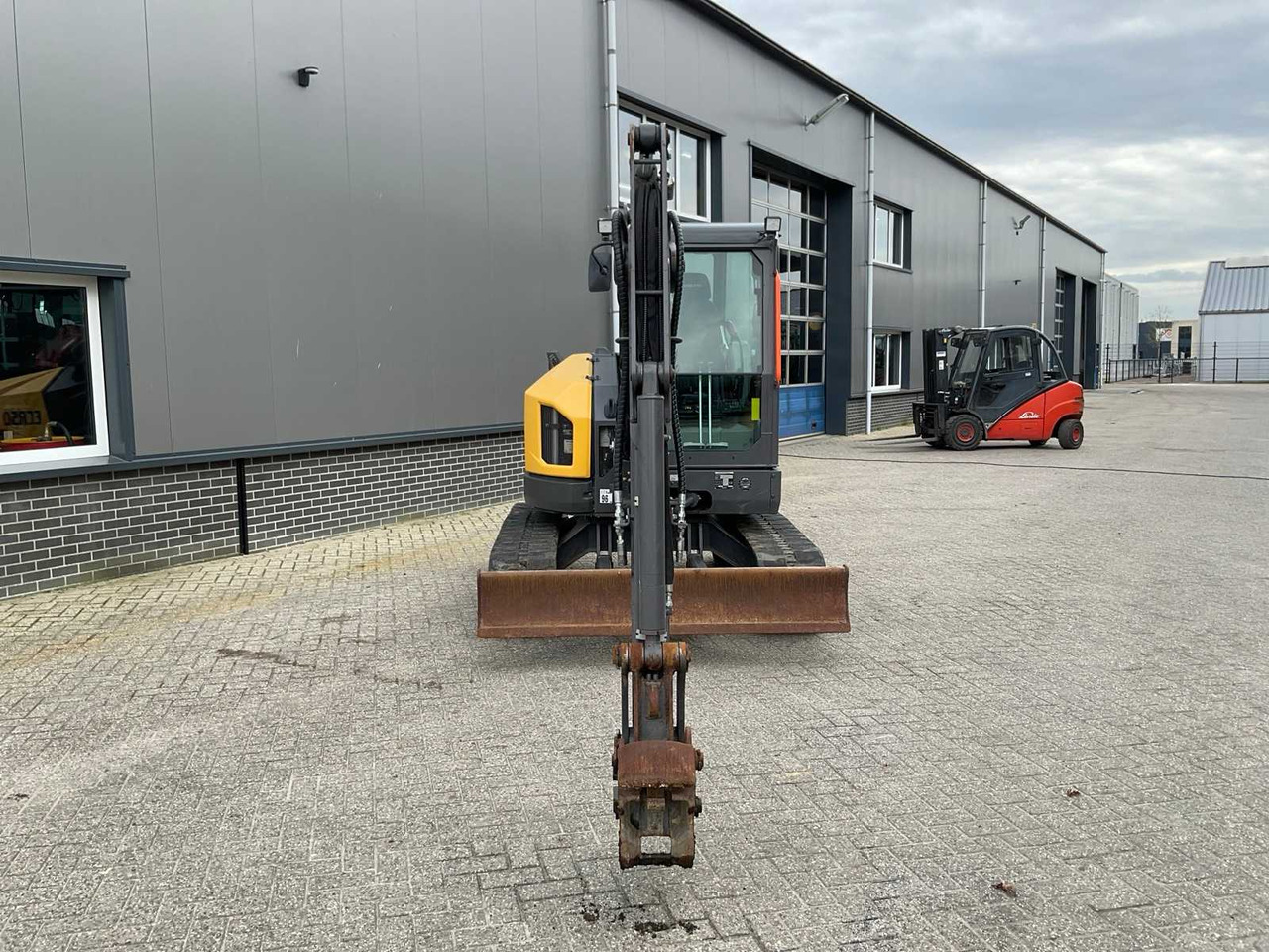 2021 VOLVO ECR50F MIDI EXCAVATOR - Багер: слика 4 2021 VOLVO ECR50F MIDI EXCAVATOR - Багер: слика 4