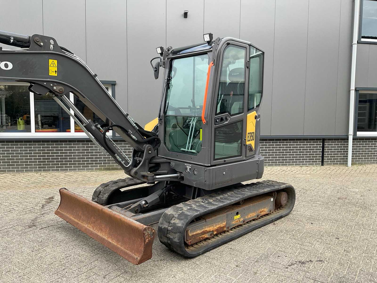 2021 VOLVO ECR50F MIDI EXCAVATOR - Багер: слика 2 2021 VOLVO ECR50F MIDI EXCAVATOR - Багер: слика 2