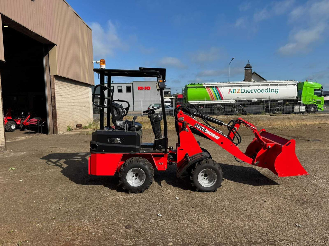 2024 STAHLWORKS R906 SHOVEL - Натоварувач на тркала: слика 2 2024 STAHLWORKS R906 SHOVEL - Натоварувач на тркала: слика 2