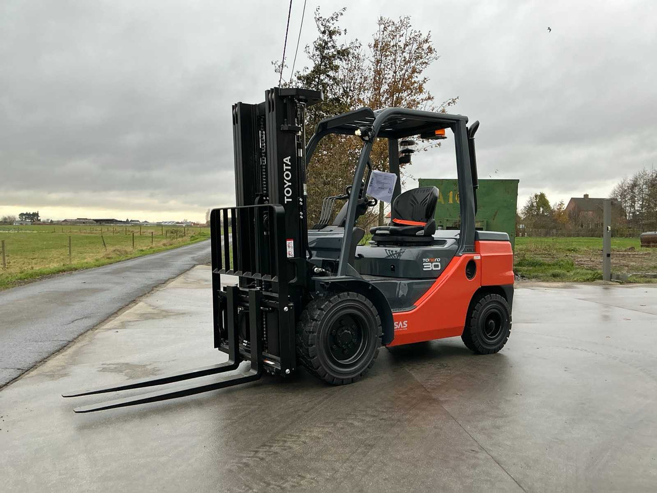 2024 TOYOTA 52-8FDF30 FORKLIFT - Вилушкар: слика 1 2024 TOYOTA 52-8FDF30 FORKLIFT - Вилушкар: слика 1