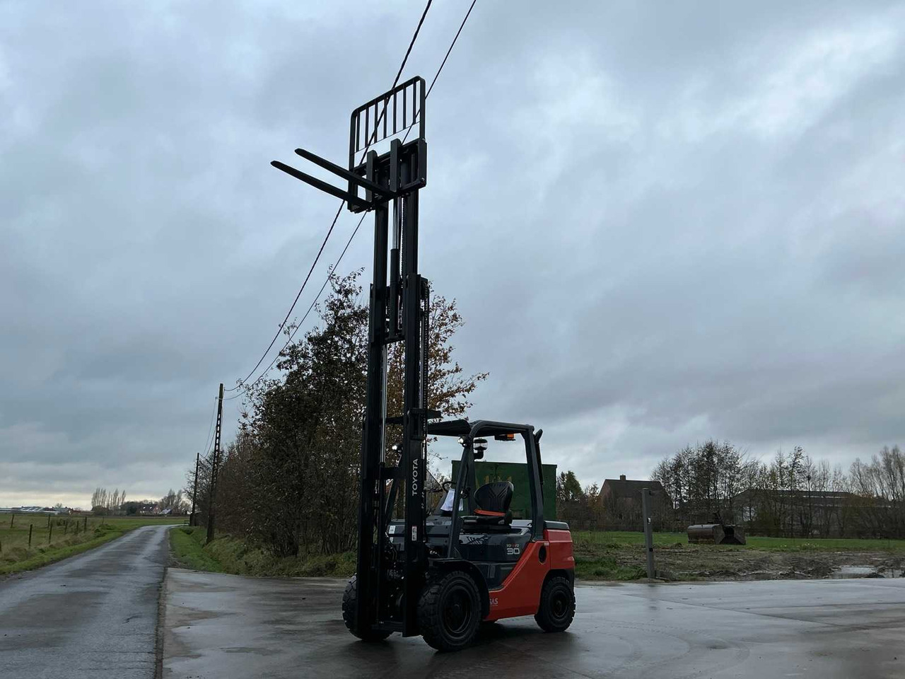 2024 TOYOTA 52-8FDF30 FORKLIFT - Вилушкар: слика 2 2024 TOYOTA 52-8FDF30 FORKLIFT - Вилушкар: слика 2